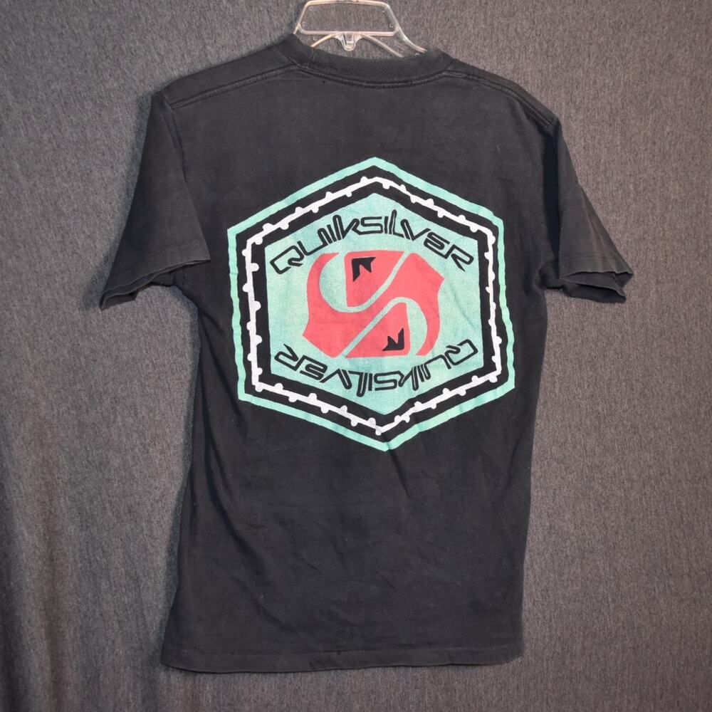 VINTAGE Quiksilver Men's Medium Short Sleeve Surf Skate T-Shirt USA Made
